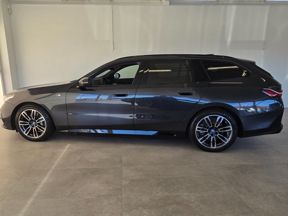 BMW i5 eDrive40 Touring M-Sport 5d