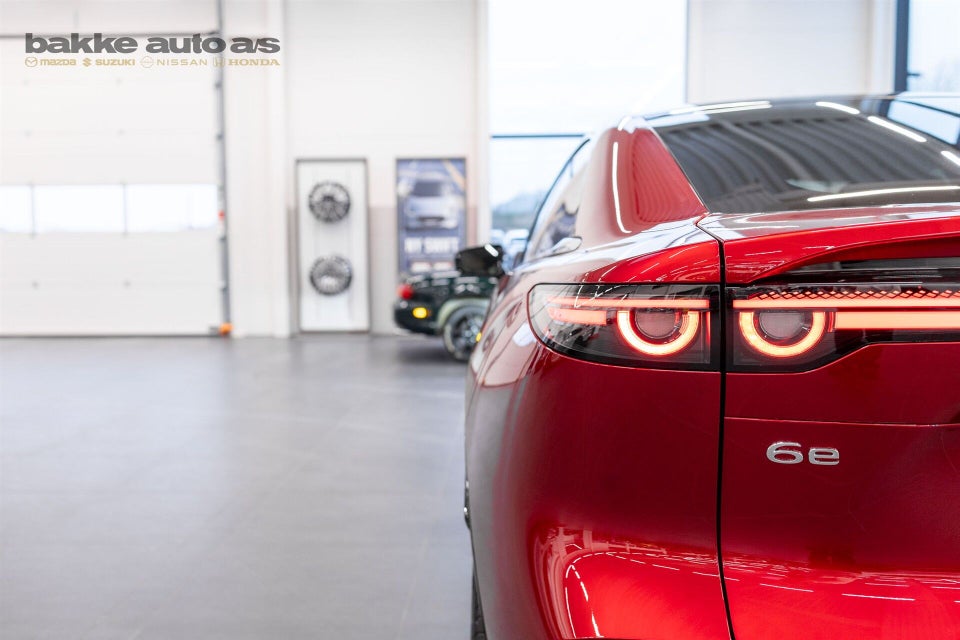 Mazda 6e Takumi Long Range 5d