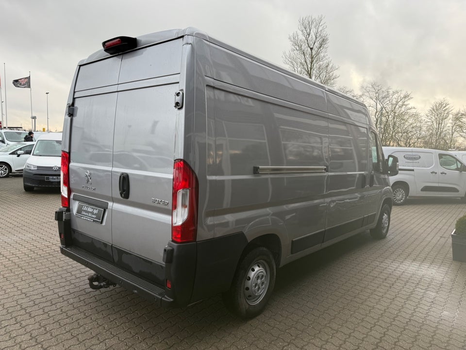 Peugeot Boxer 333 2,2 BlueHDi 140 L3H2 Premium