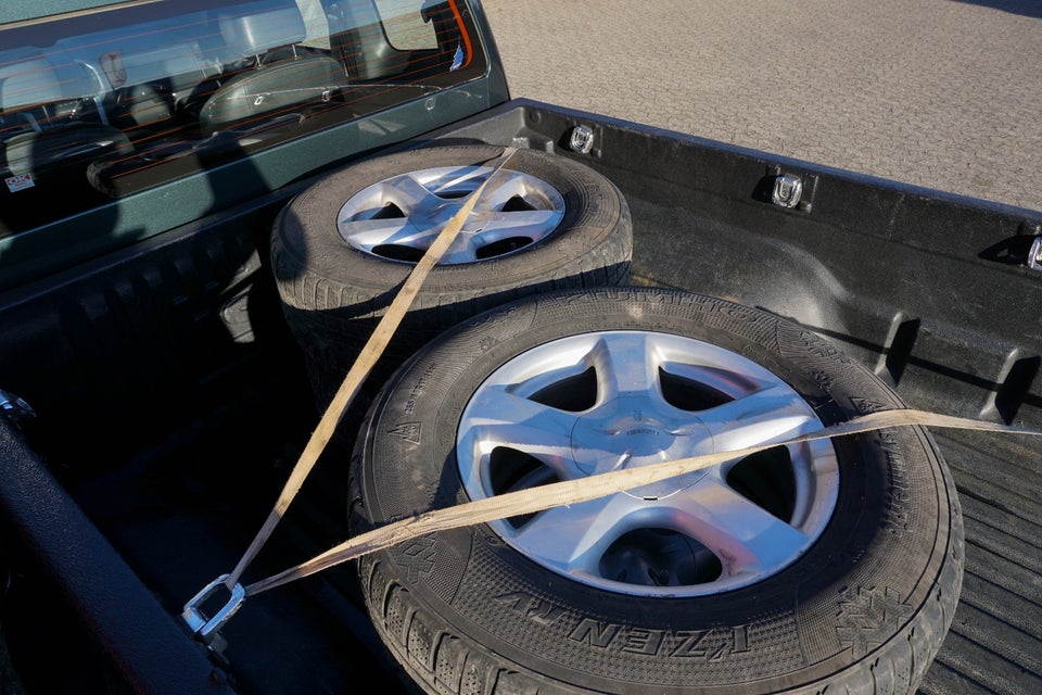 Isuzu D-Max 2,5 TD 163 Ext. Cab Exclusive aut. 2d