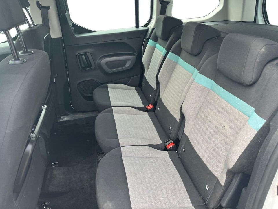 Citroën Berlingo 1,5 BlueHDi 130 Feel EAT8 5d