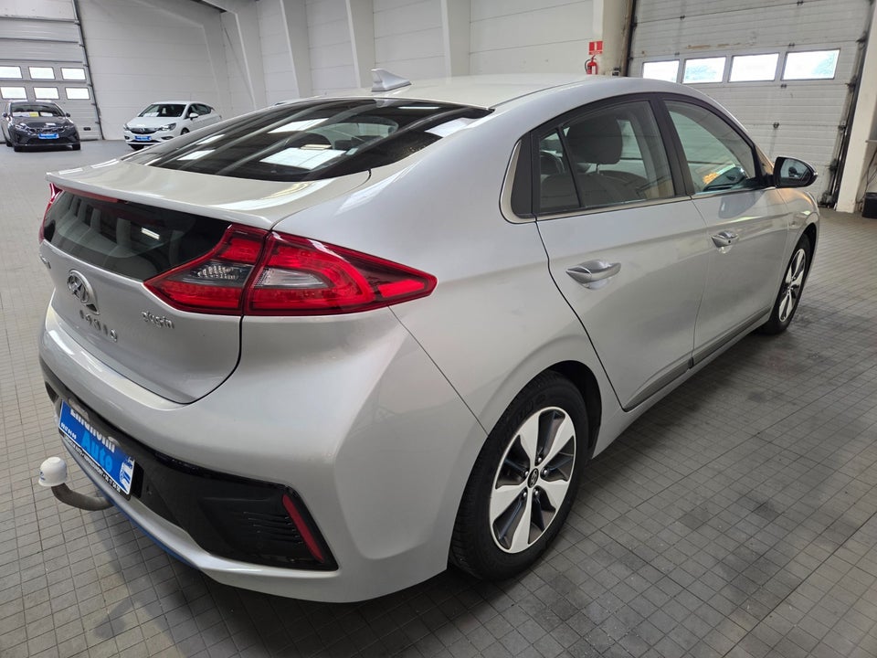 Hyundai Ioniq 1,6 PHEV Premium DCT 5d