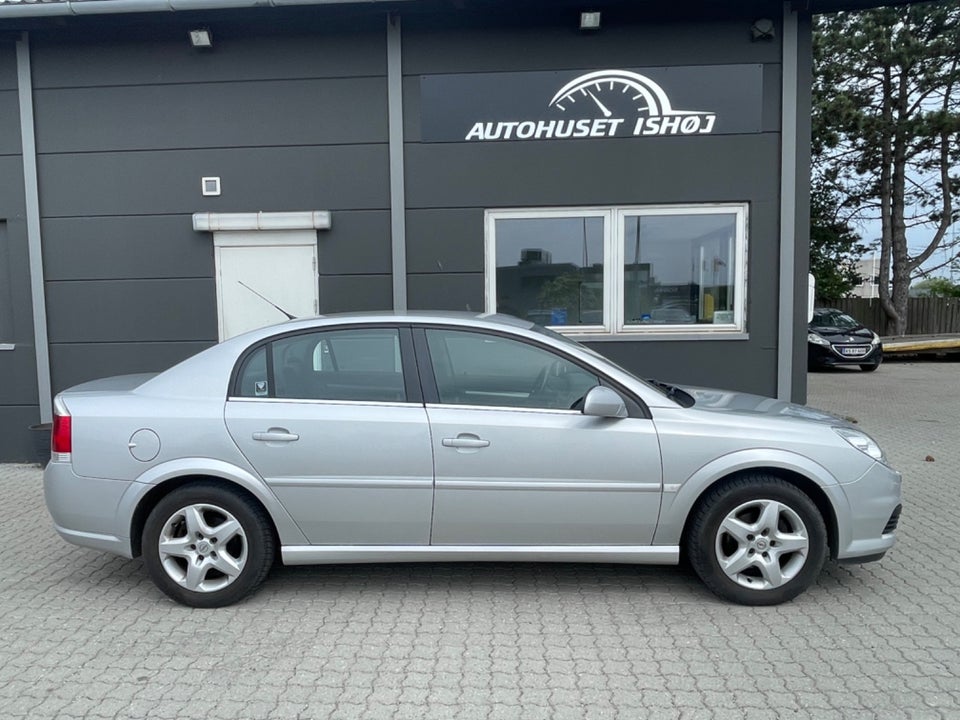 Opel Vectra 1,6 16V 105 Limited 4d