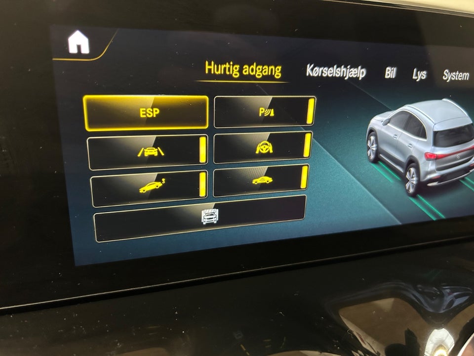 Mercedes EQA350 AMG Line 4Matic 5d