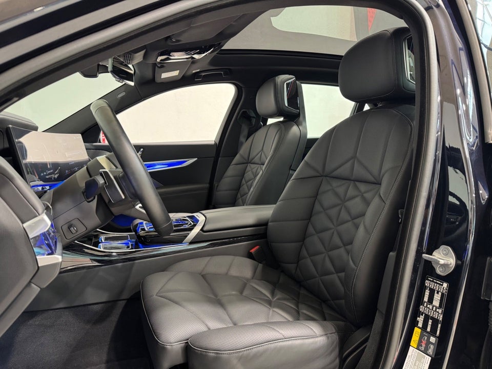 BMW i7 eDrive50 M-Sport 4d