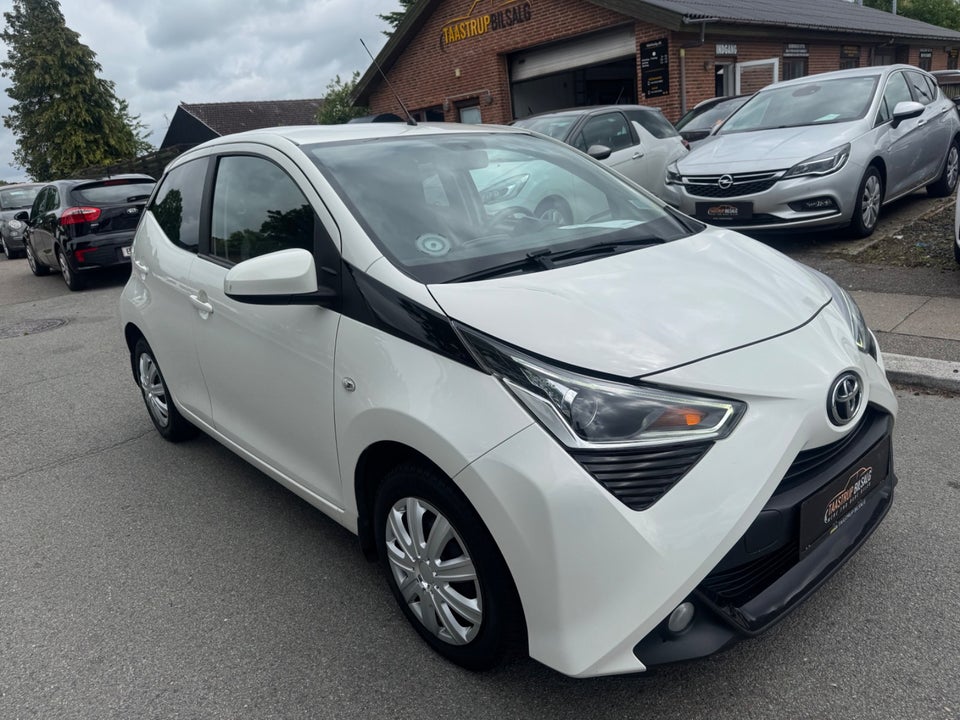 Toyota Aygo 1,0 VVT-i x-cite 5d