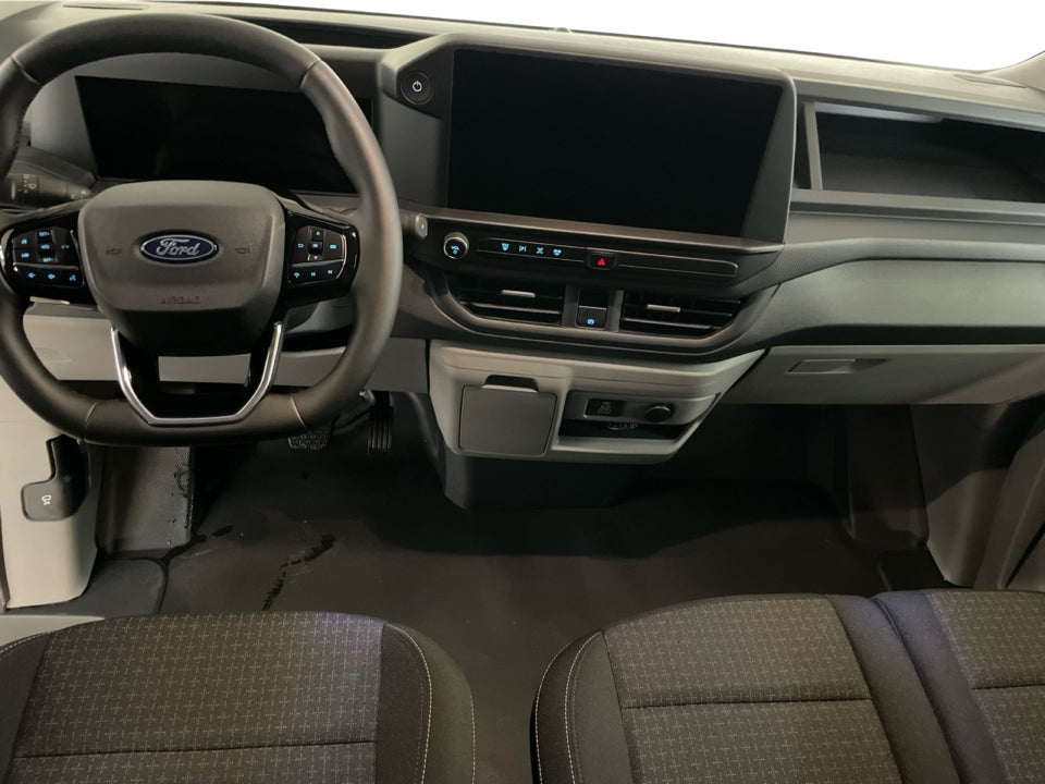 Ford E-Transit Custom 320L 64 Trend