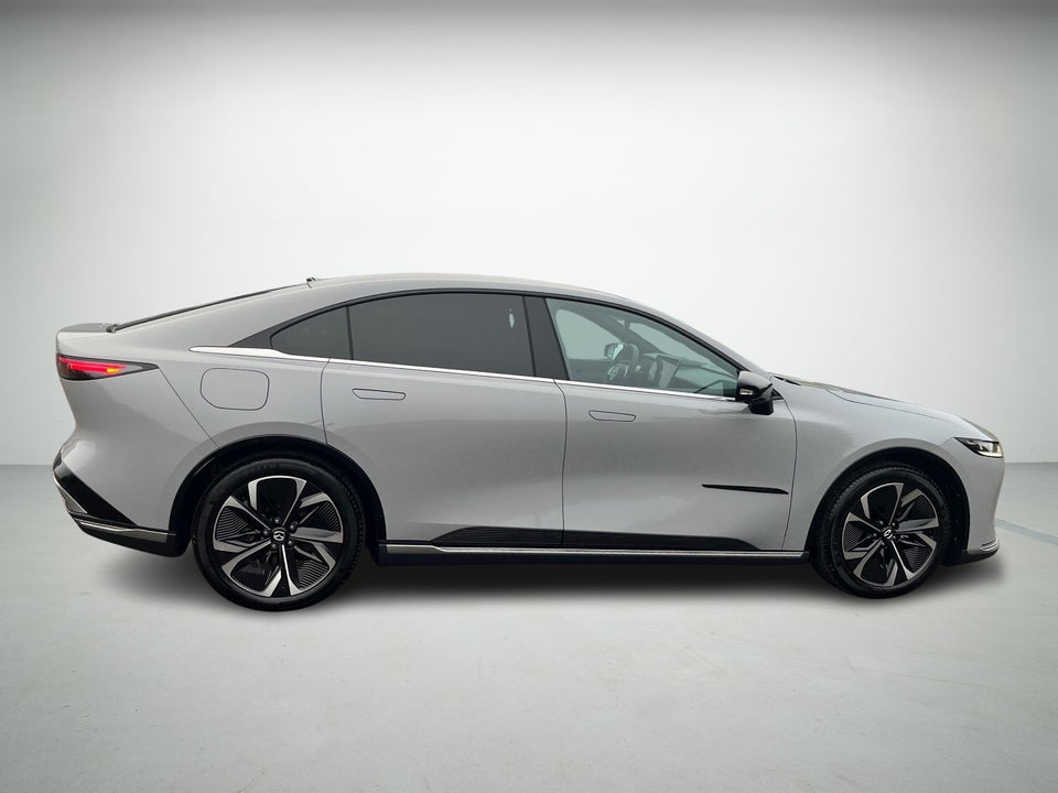 Mazda 6e Takumi Long Range 5d