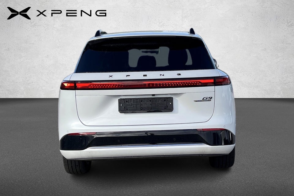 Xpeng G9 Performance 5d