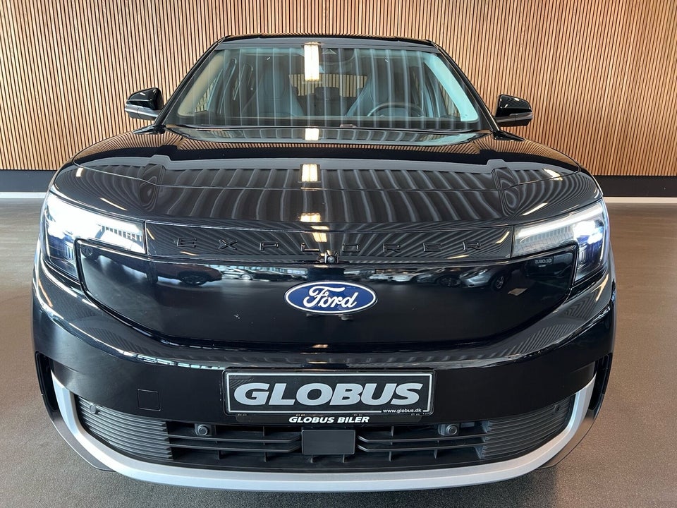 Ford Explorer 77 Select Extended Range 5d