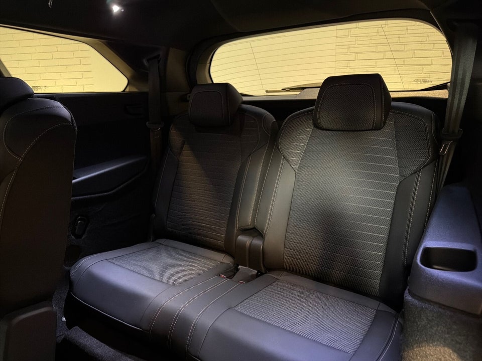 Peugeot e-5008 77 Allure Pack 7prs 5d