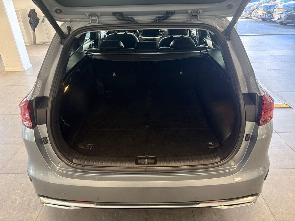 Kia Ceed 1,6 PHEV Upgrade SW DCT 5d