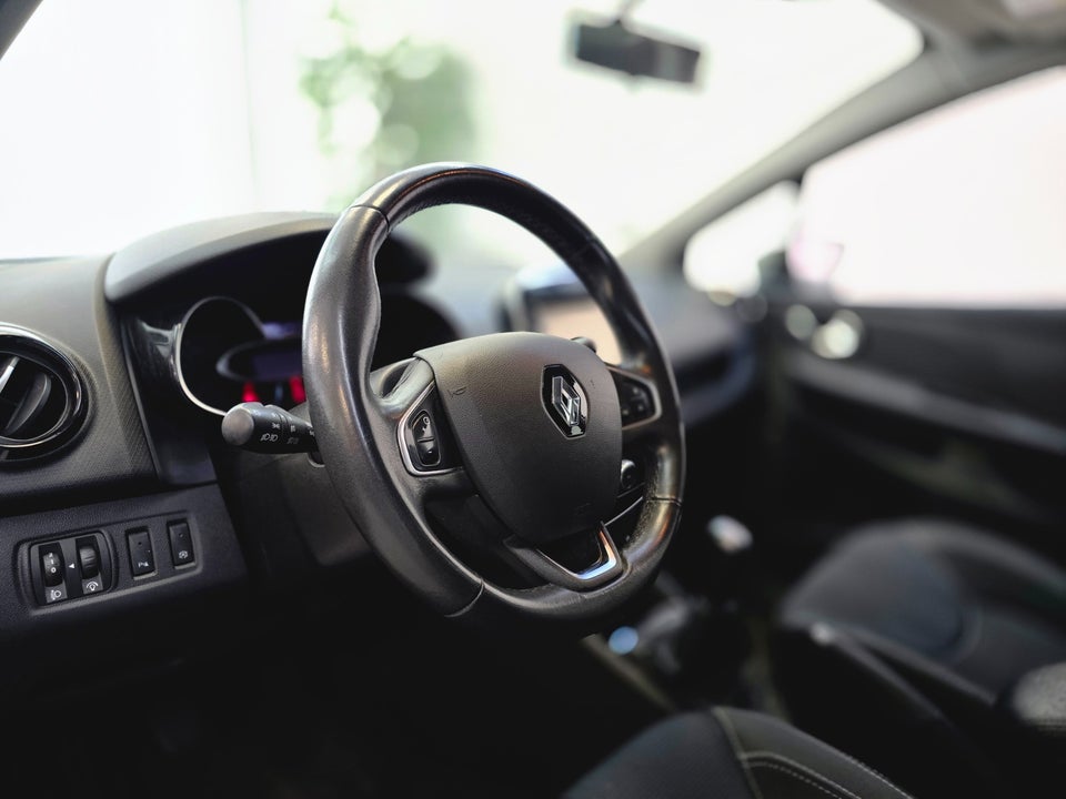 Renault Clio IV 0,9 TCe 90 Zen Sport Tourer 5d