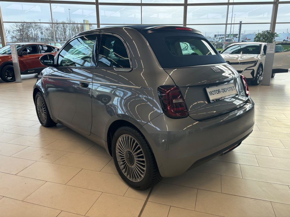 Fiat 500e Icon Cabrio 2d