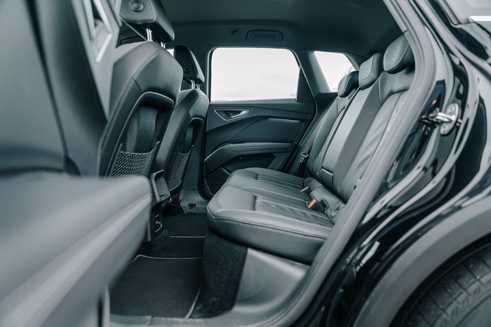 Audi Q4 e-tron 40 Advanced 5d