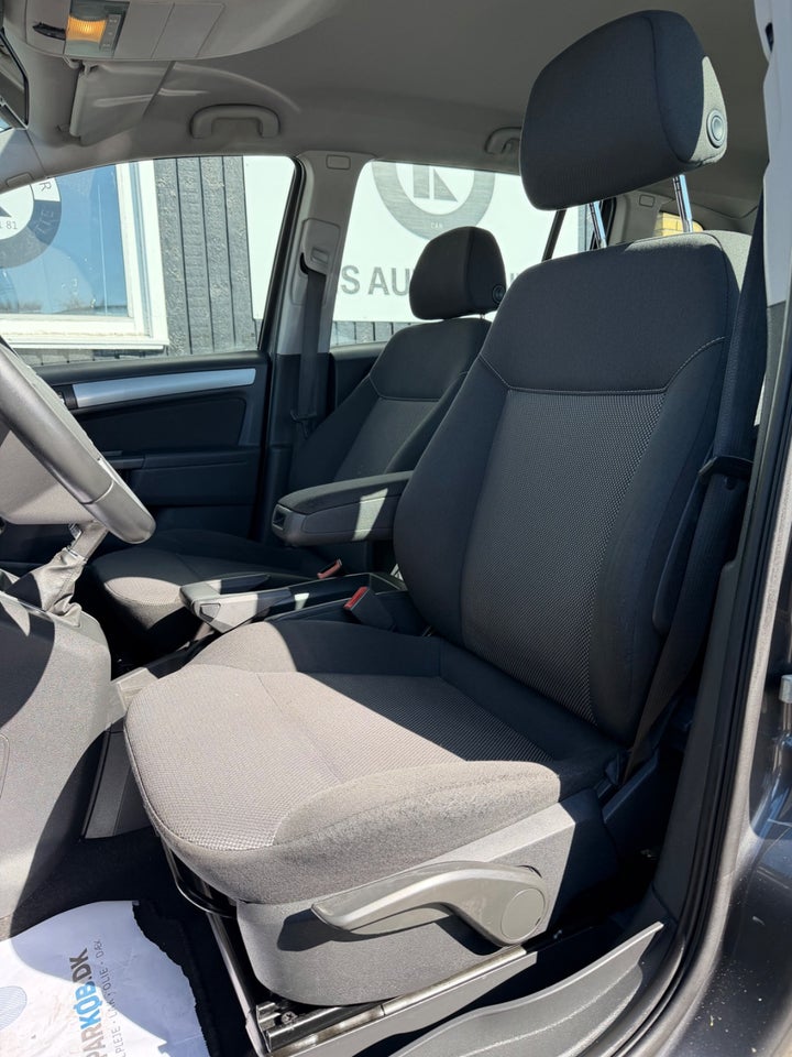 Opel Zafira 1,6 16V Classic 5d