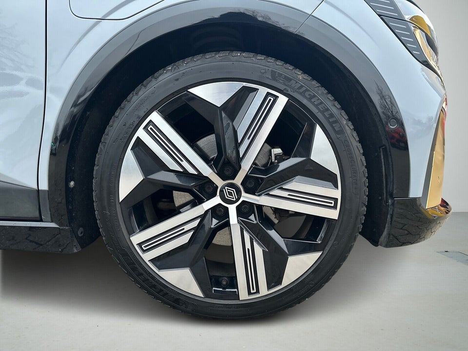 Renault Megane E-Tech 60 Iconic 5d