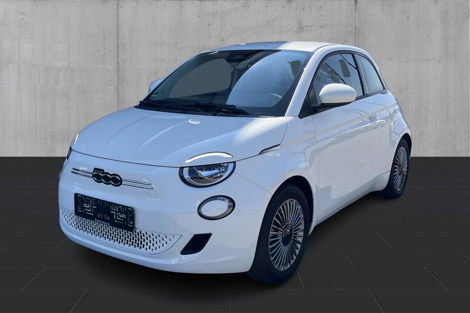 Fiat 500e 42 Icon 3d