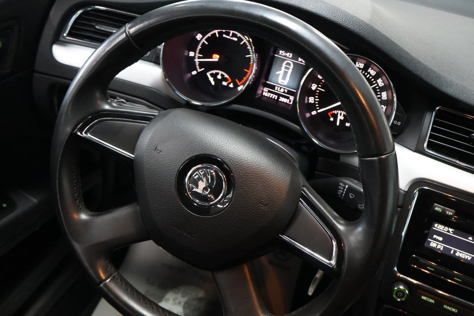 Skoda Superb 1,4 TSi 125 Elegance Combi 5d