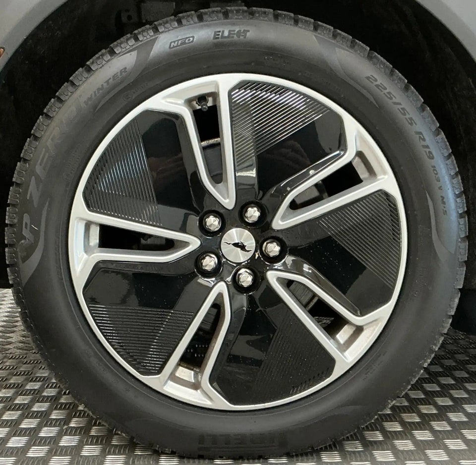 Ford Mustang Mach-E 75 Standard Range 5d