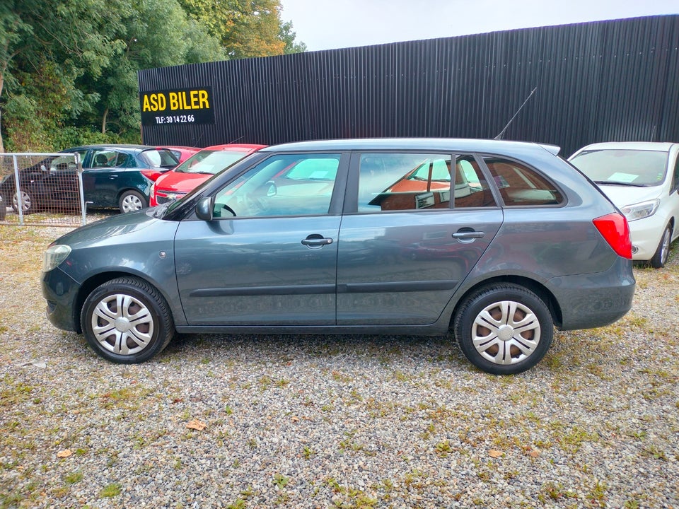 Skoda Fabia 1,4 16V Ambiente Combi 5d