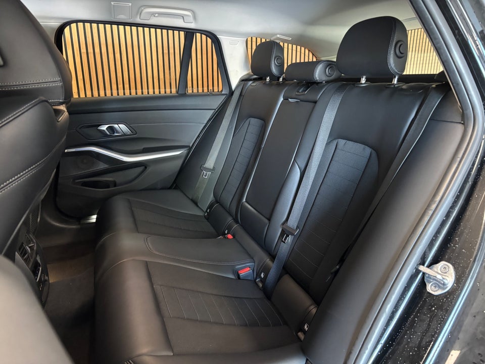 BMW 320d 2,0 Touring Sport Line aut. 5d