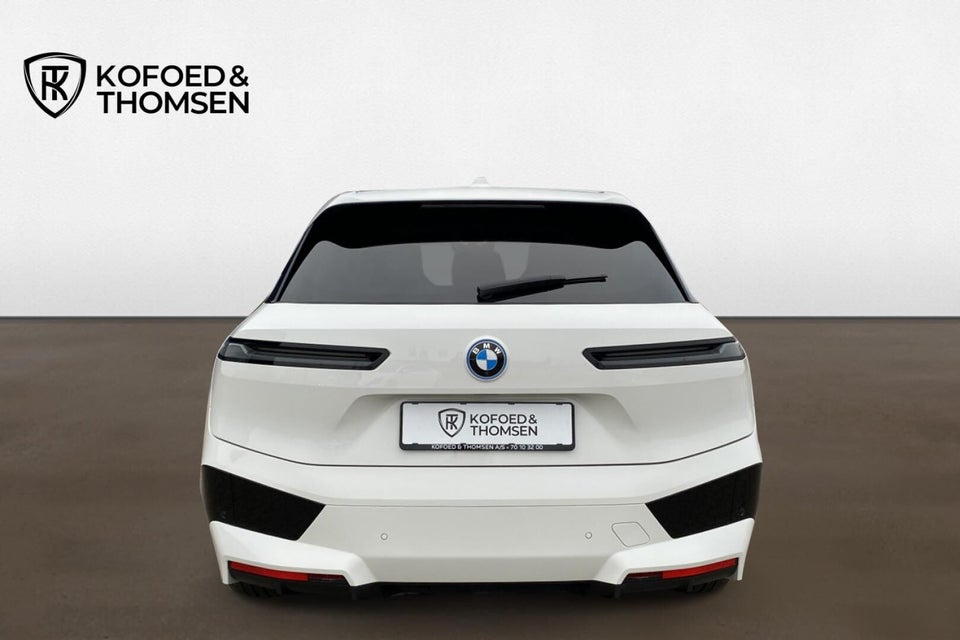 BMW iX xDrive40 Sport 5d