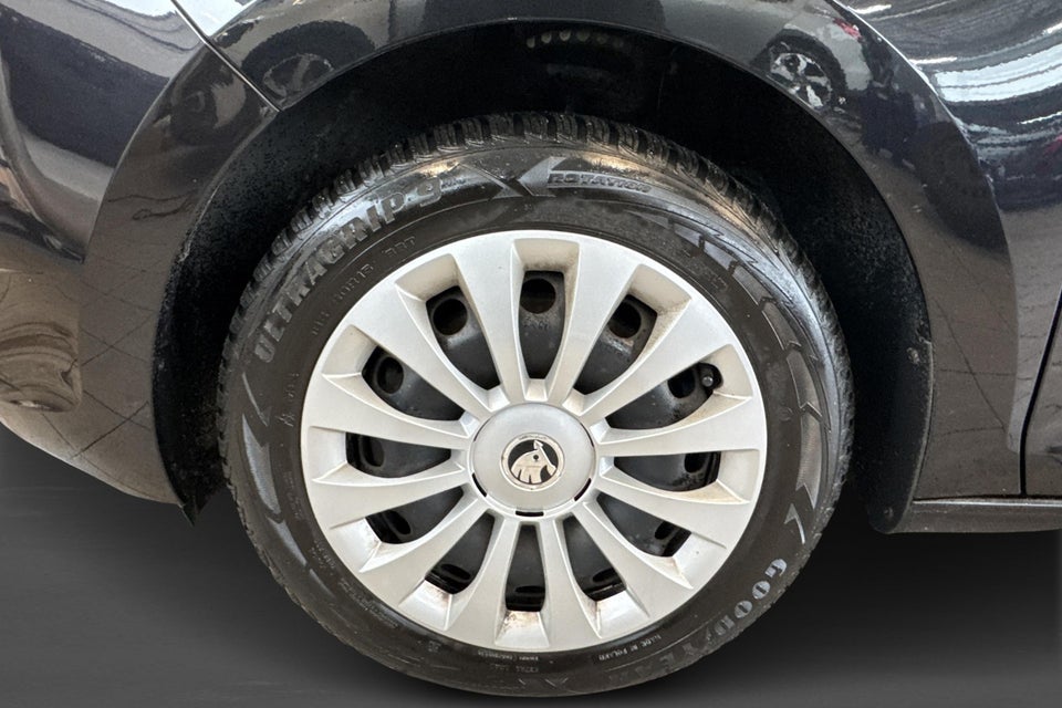 Skoda Rapid 1,0 TSi 110 ICE 5d