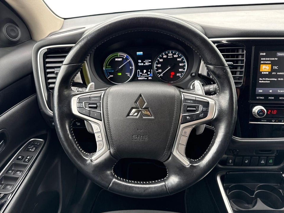 Mitsubishi Outlander 2,4 PHEV Intense CVT 4WD 5d