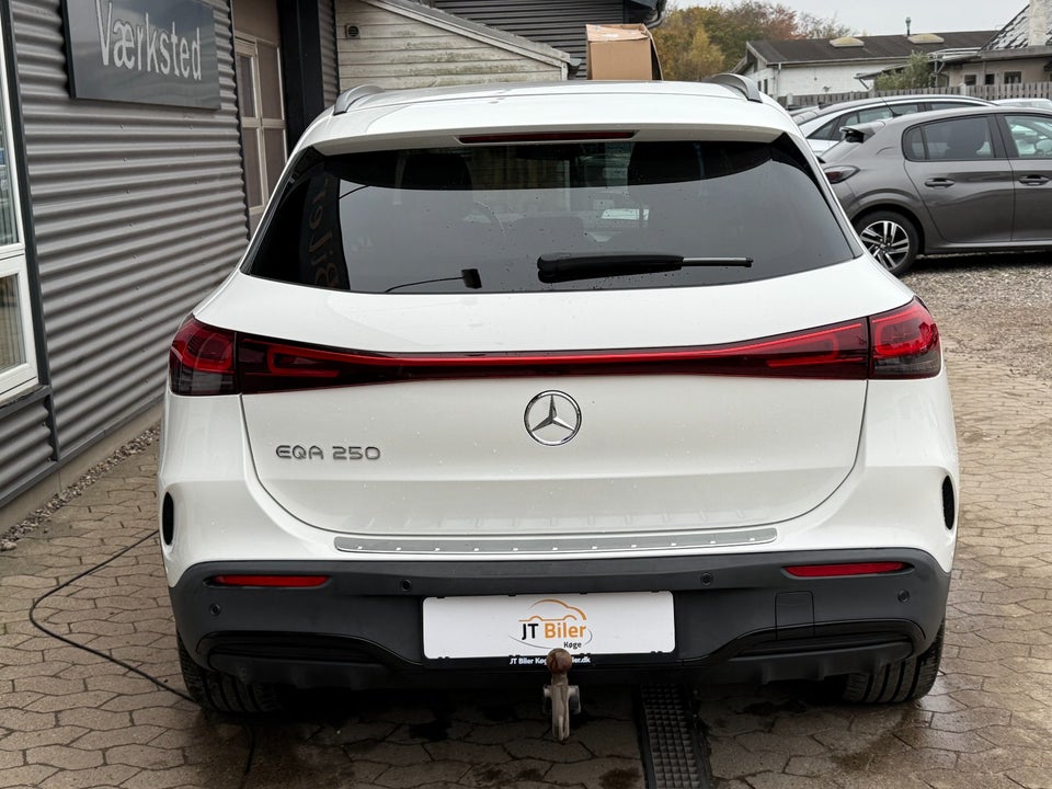 Mercedes EQA250 AMG Line 5d