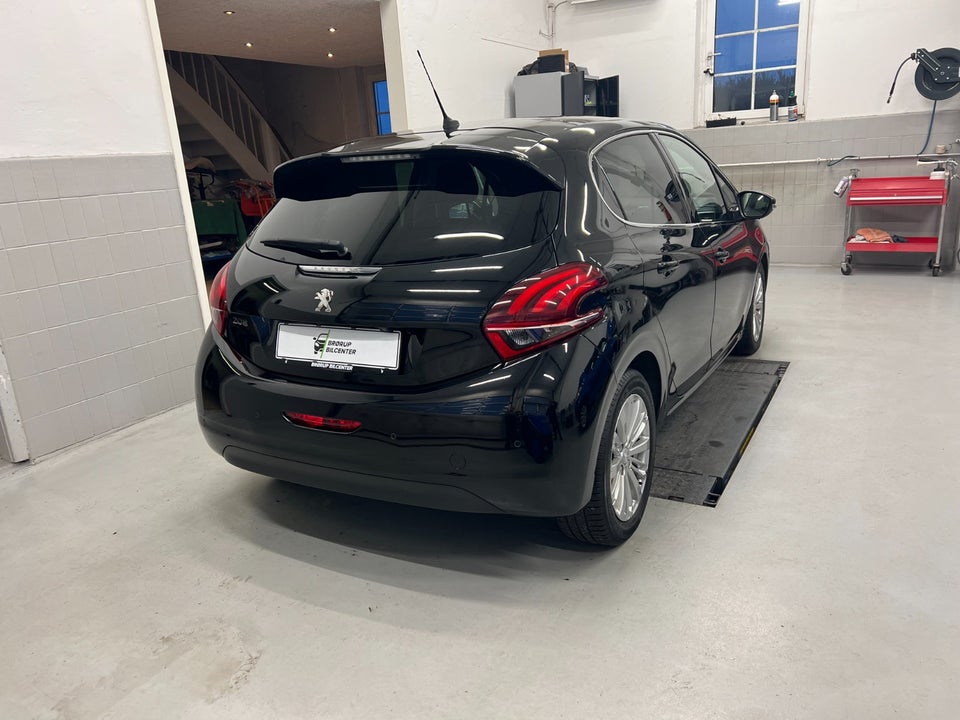 Peugeot 208 1,5 BlueHDi 100 Prestige Sky 5d