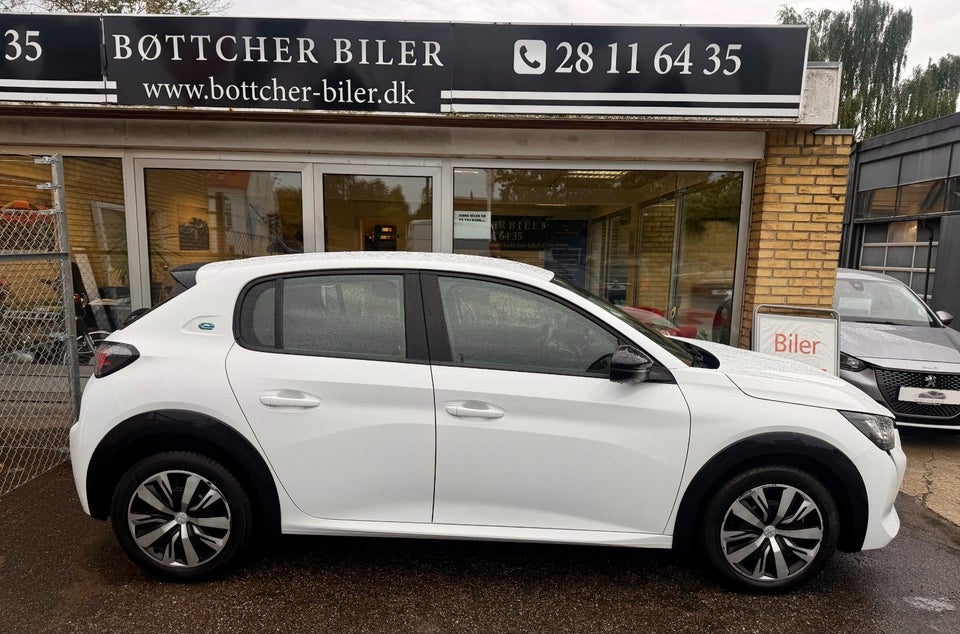 Peugeot e-208 50 Active 5d