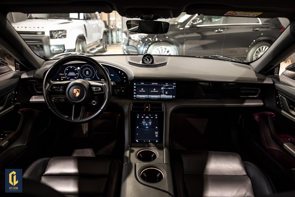 Porsche Taycan Performance+ 4d