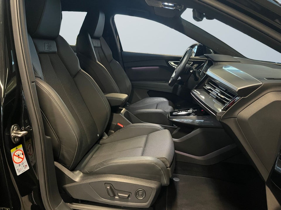 Audi Q4 e-tron 40 S-line 5d
