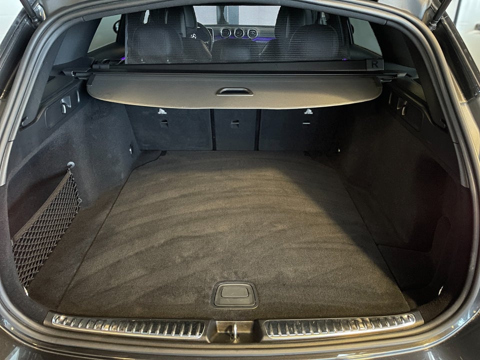 Mercedes C220 d 2,0 AMG Line stc. aut. 5d