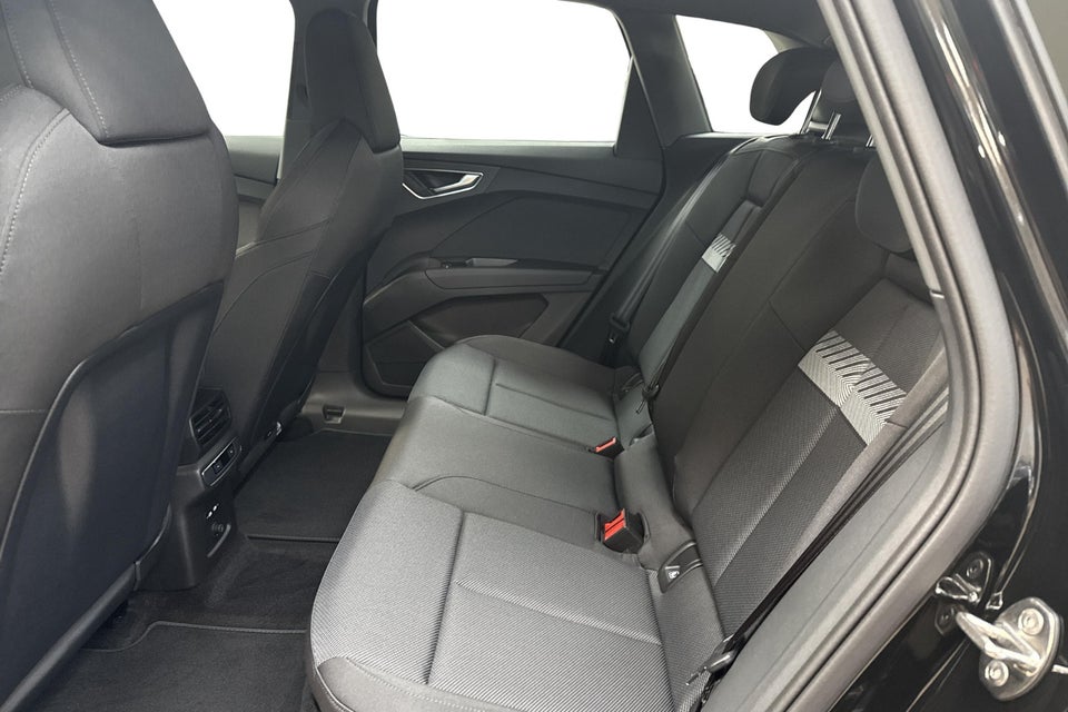 Audi Q4 e-tron 45 Progress 5d