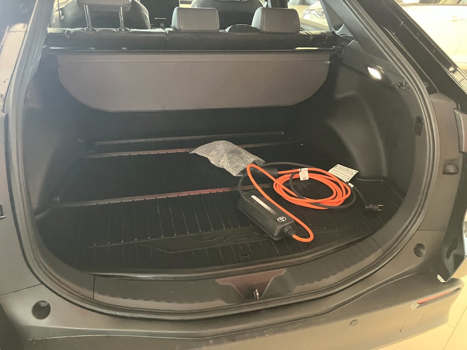 Toyota bZ4X Executive 5d