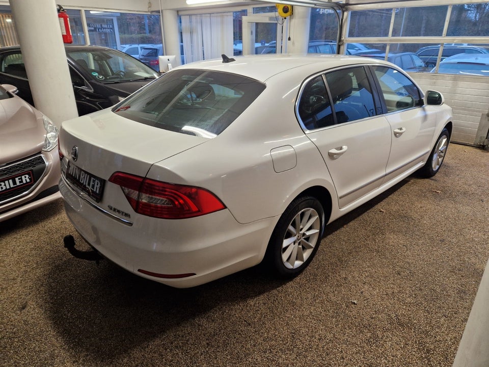 Skoda Superb 2,0 TDi 170 Elegance DSG 5d