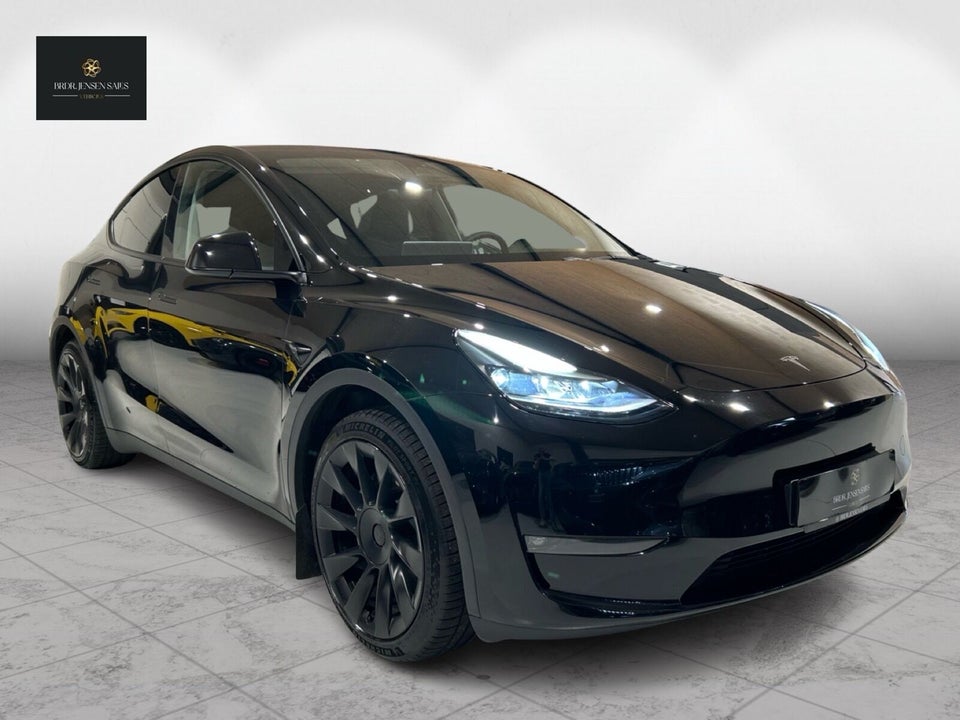 Tesla Model Y Long Range AWD 5d