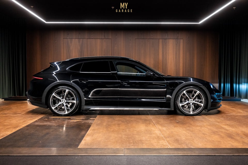 Porsche Taycan 4 Performance+ Cross Turismo 5d