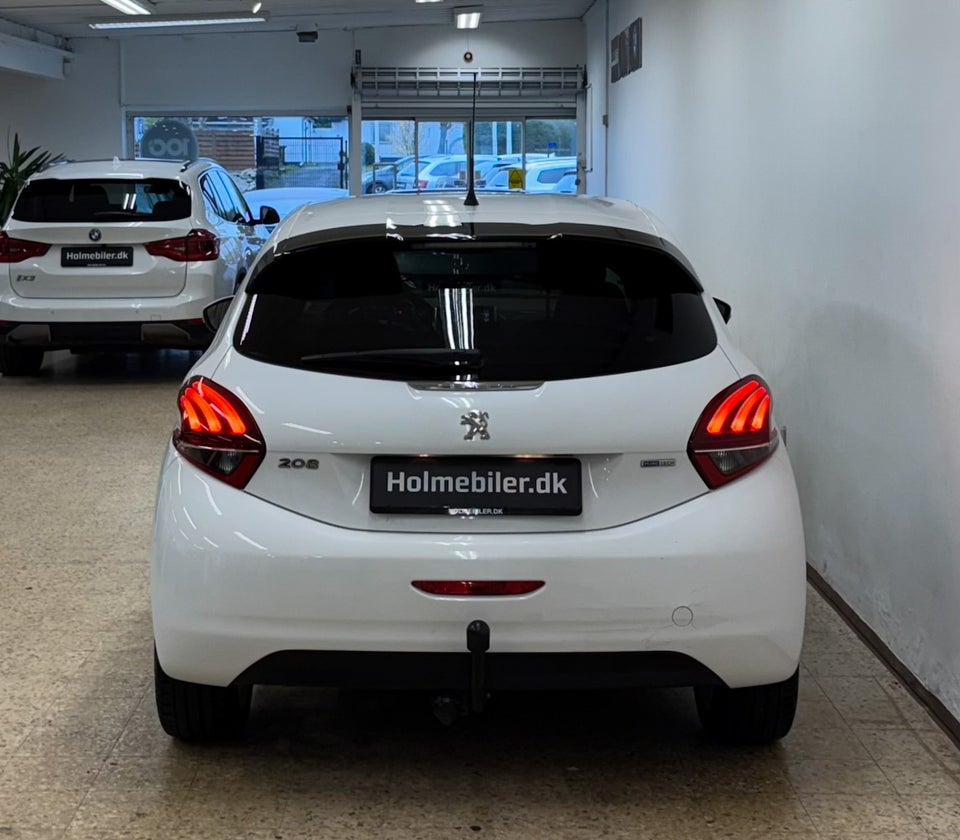 Peugeot 208 1,2 VTi 82 Chili+ 5d