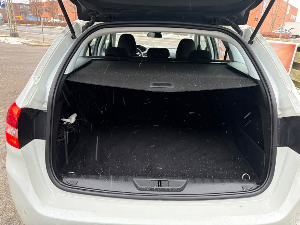 Peugeot 308 1,6 BlueHDi 120 Active SW 5d