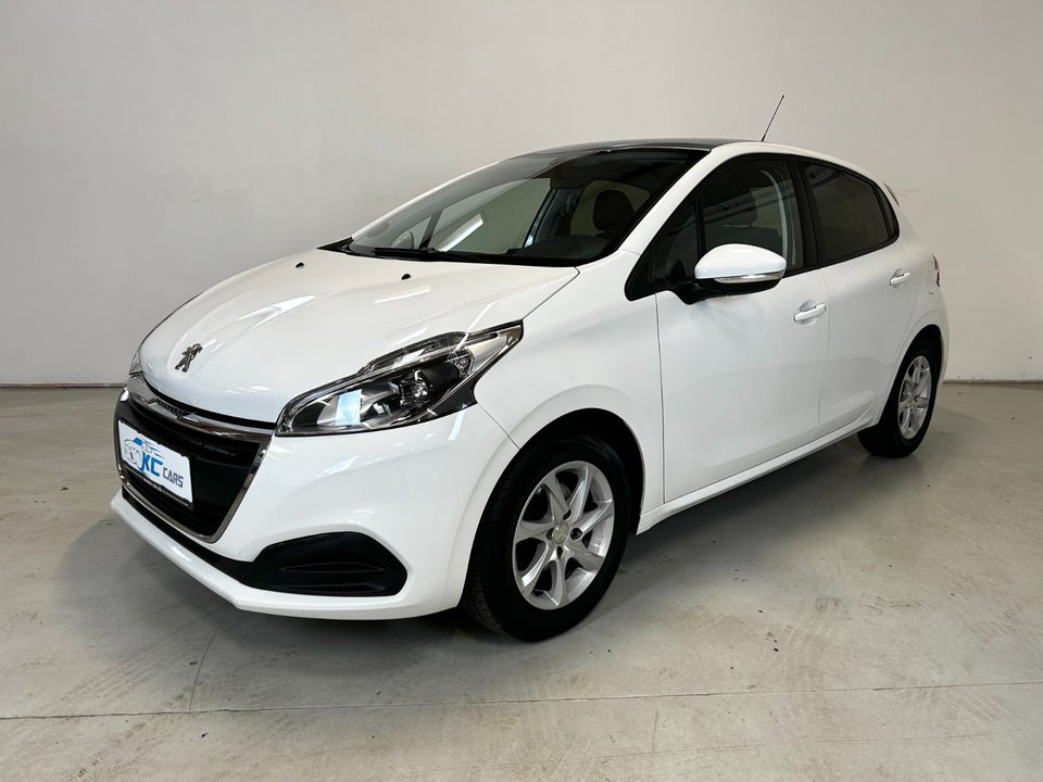 Peugeot 208 1,2 VTi 82 Envy Sky 5d