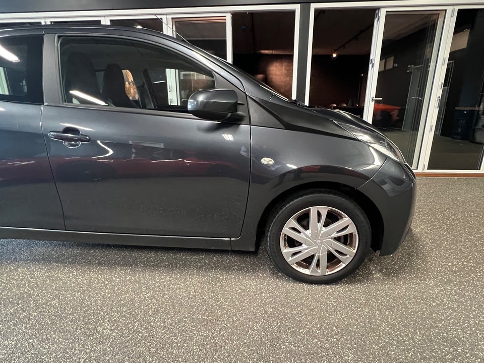 Toyota Aygo 1,0 VVT-i x-sky 5d