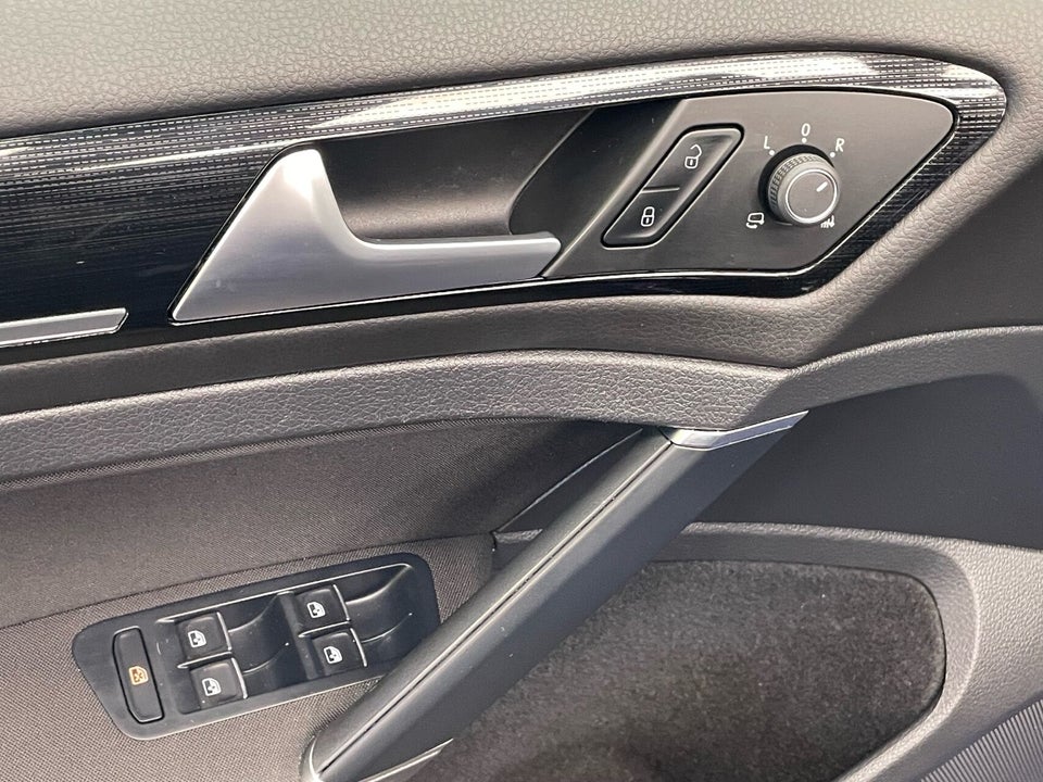 VW Golf VII 1,5 TSi 150 Comfortline Connect DSG 5d