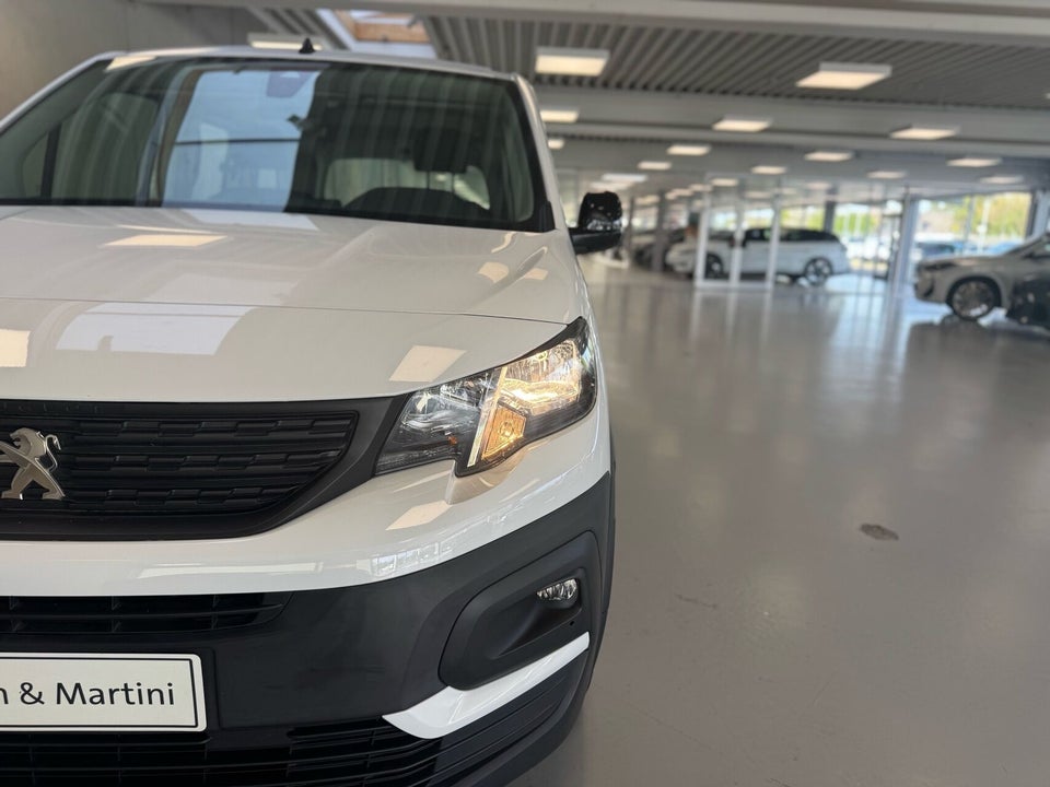 Peugeot e-Rifter 50 Active Pack L2 5d