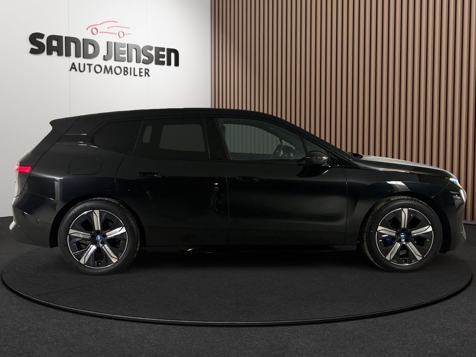 BMW iX xDrive40 Supercharged 5d