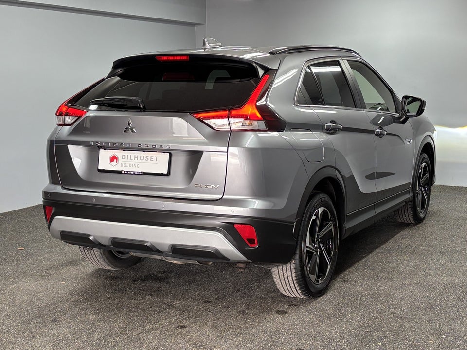 Mitsubishi Eclipse Cross 2,4 PHEV Sport Tech CVT 4WD 5d