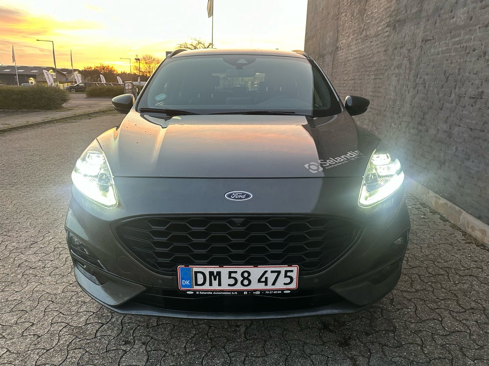 Ford Kuga 2,5 PHEV ST-Line X CVT 5d