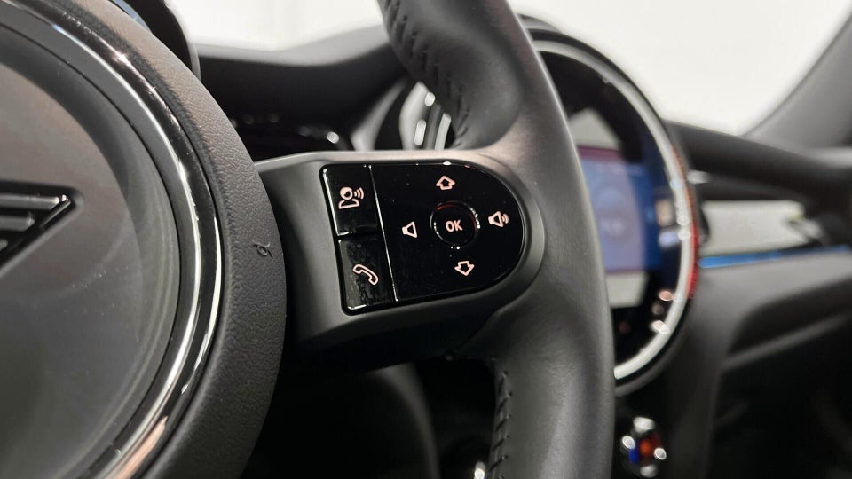 MINI Cooper SE Classic Trim 3d